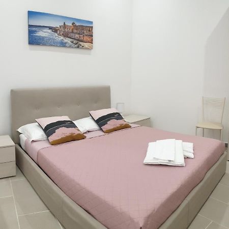 Apartment Bedda Mia Syracuse Bagian luar foto
