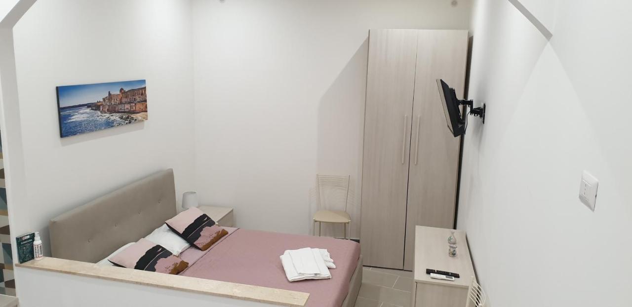 Apartment Bedda Mia Syracuse Bagian luar foto